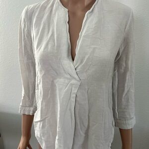 Zara Light Cream V-Neck Gathered Front Blouse Sz XS Gently Used